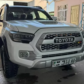 Toyota Tacoma 2018