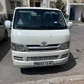 Toyota Hiace 2008
