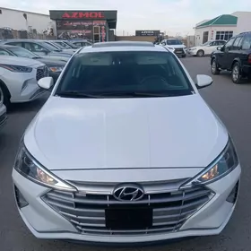 Hyundai Elantra 2020