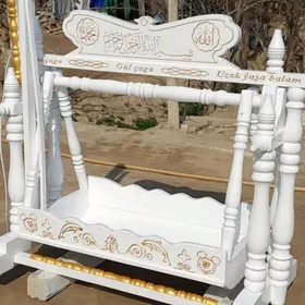 Tokly çaga sallançak
