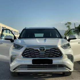 Toyota Highlander 2020