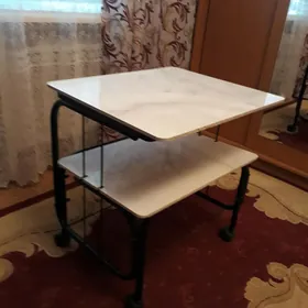 столик под телевизор