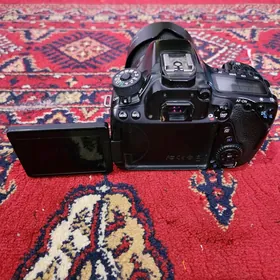 Canon 80d 18-135abektiw 99%