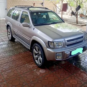 Infiniti QX4 1999