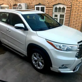 Toyota Highlander 2016