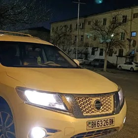 Nissan Pathfinder 2014
