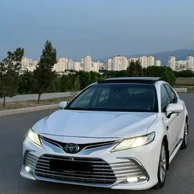 Toyota Camry 2022