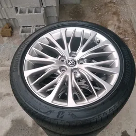 Camry disga teker 18.