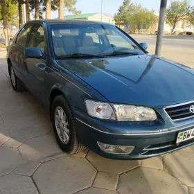 Toyota Camry 2001