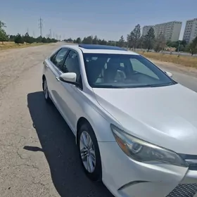 Toyota Camry 2016