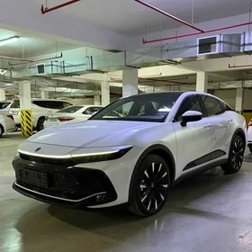 Toyota Crown 2023