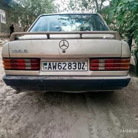 Mercedes-Benz 190E 1988