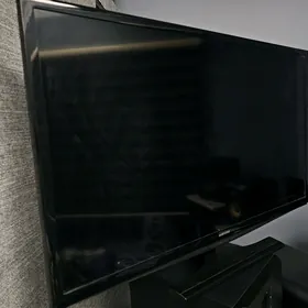 32 lik samsung telewizor