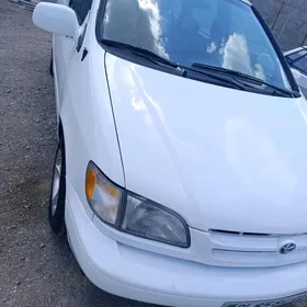 Toyota Sienna 2000