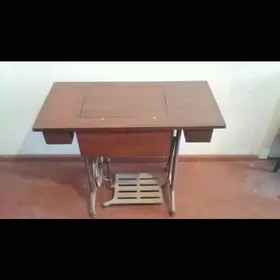Швейная машинка