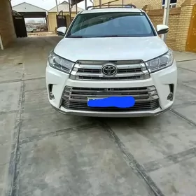 Toyota Highlander 2017