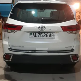 Toyota Highlander 2019