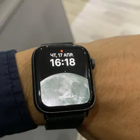 Apple watch 5 /44