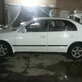 Toyota Corona 1995