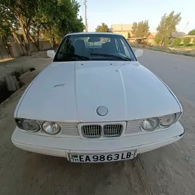 BMW 525 1988