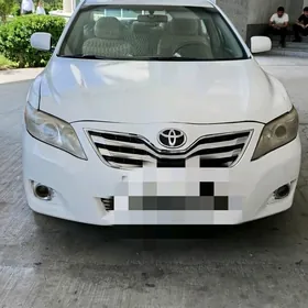 Toyota Camry 2010