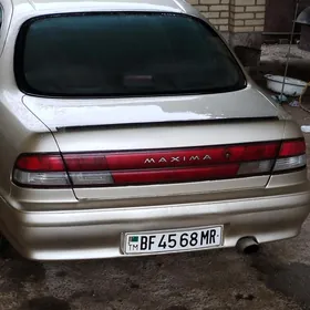 Nissan Maxima 1996