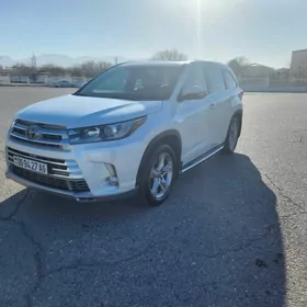 Toyota Highlander 2018