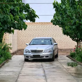 Mercedes-Benz S-Class 2003