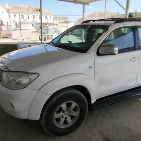 Toyota Fortuner 2006