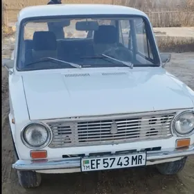Lada 2103 1983