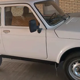 Lada Niva 2009