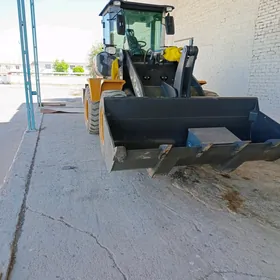 XCMG LW300F 2025