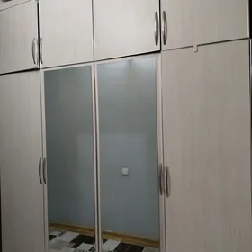 Шкаф