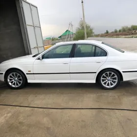 BMW E39 1998
