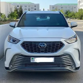 Toyota Highlander 2022