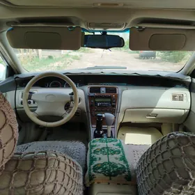 Toyota Avalon 2000