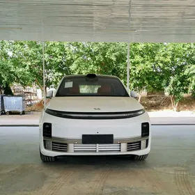 LiXiang L7 2025