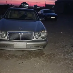 Mercedes-Benz E420 1997