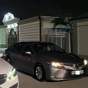 Toyota Camry 2018
