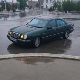 Mercedes-Benz E430 1998