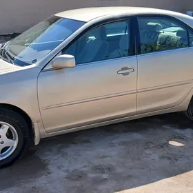 Toyota Camry 2004