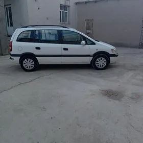 Opel Zafira 2002