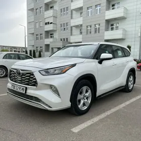 Toyota Highlander 2020