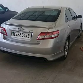 Toyota Camry 2010