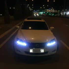 Lexus IS fara