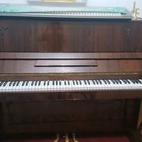 Pianino