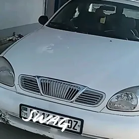 Daewoo Lanos 1999