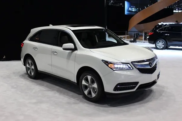 Honda повторно отзывает 153 тысячи Acura MDX из-за дефекта задних фонарей