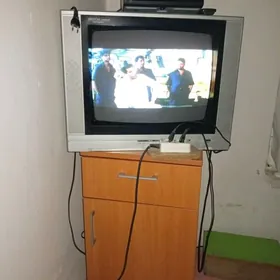 telewizor