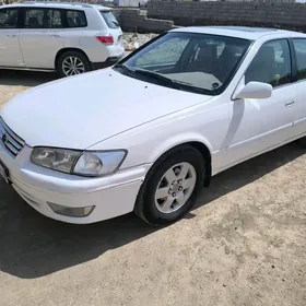 Toyota Camry 2000